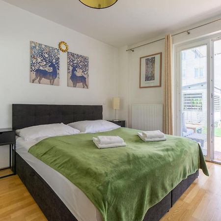 Apartment With Garden Close To Stadthalle, Westbahnhof Wien Ngoại thất bức ảnh