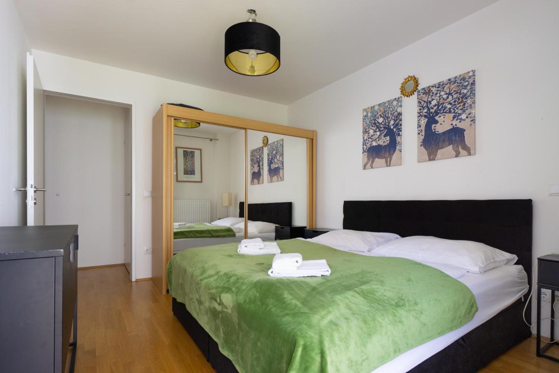 Apartment With Garden Close To Stadthalle, Westbahnhof Wien Ngoại thất bức ảnh
