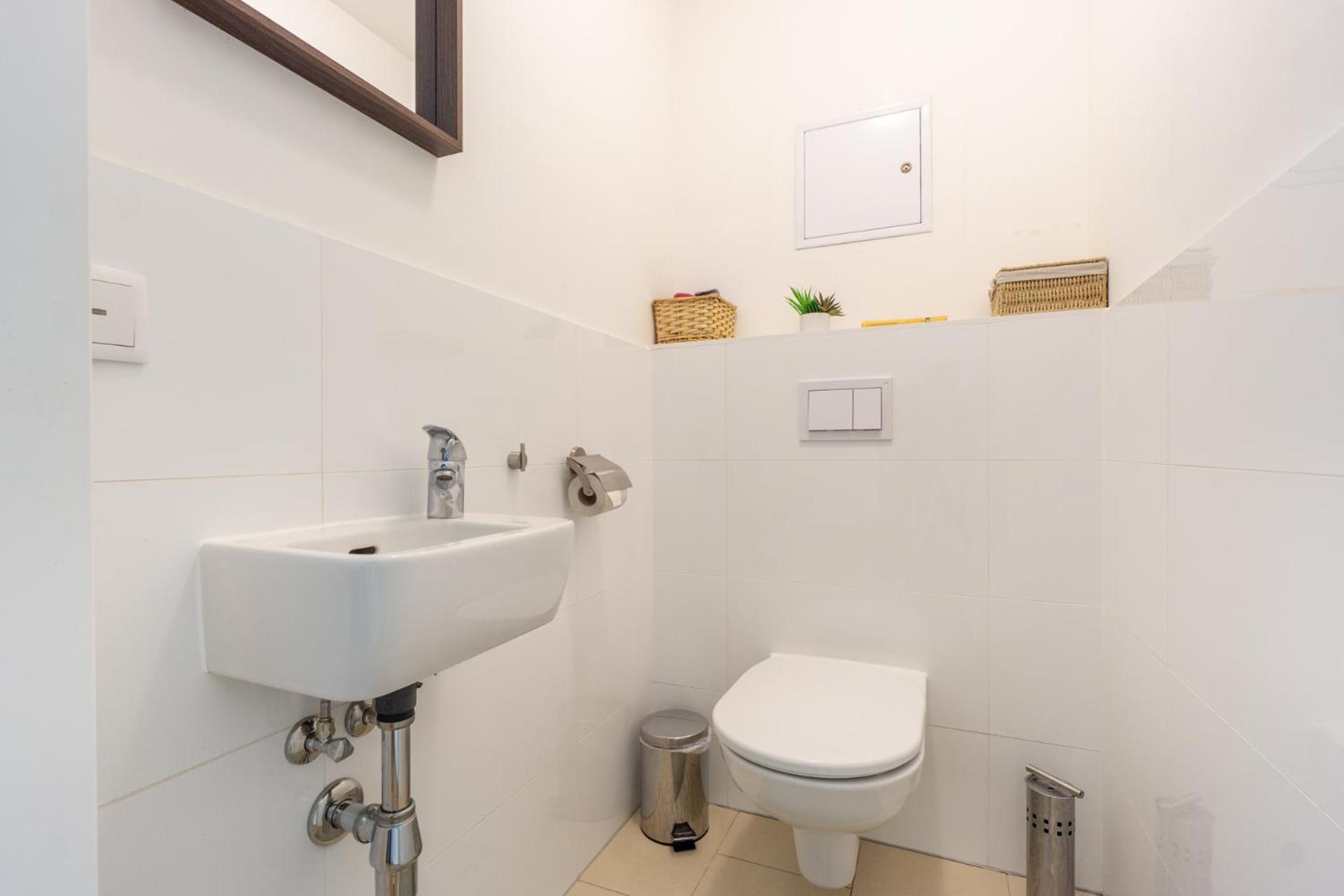 Apartment With Garden Close To Stadthalle, Westbahnhof Wien Ngoại thất bức ảnh